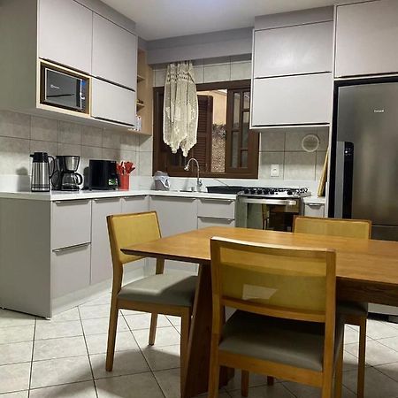 Casa Em Bombinhas Almeida E Moraes Perto Da Praia Екстер'єр фото