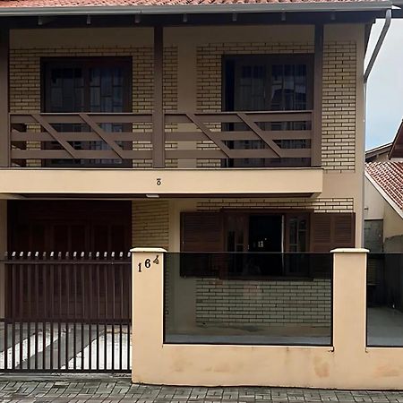 Casa Em Bombinhas Almeida E Moraes Perto Da Praia Екстер'єр фото