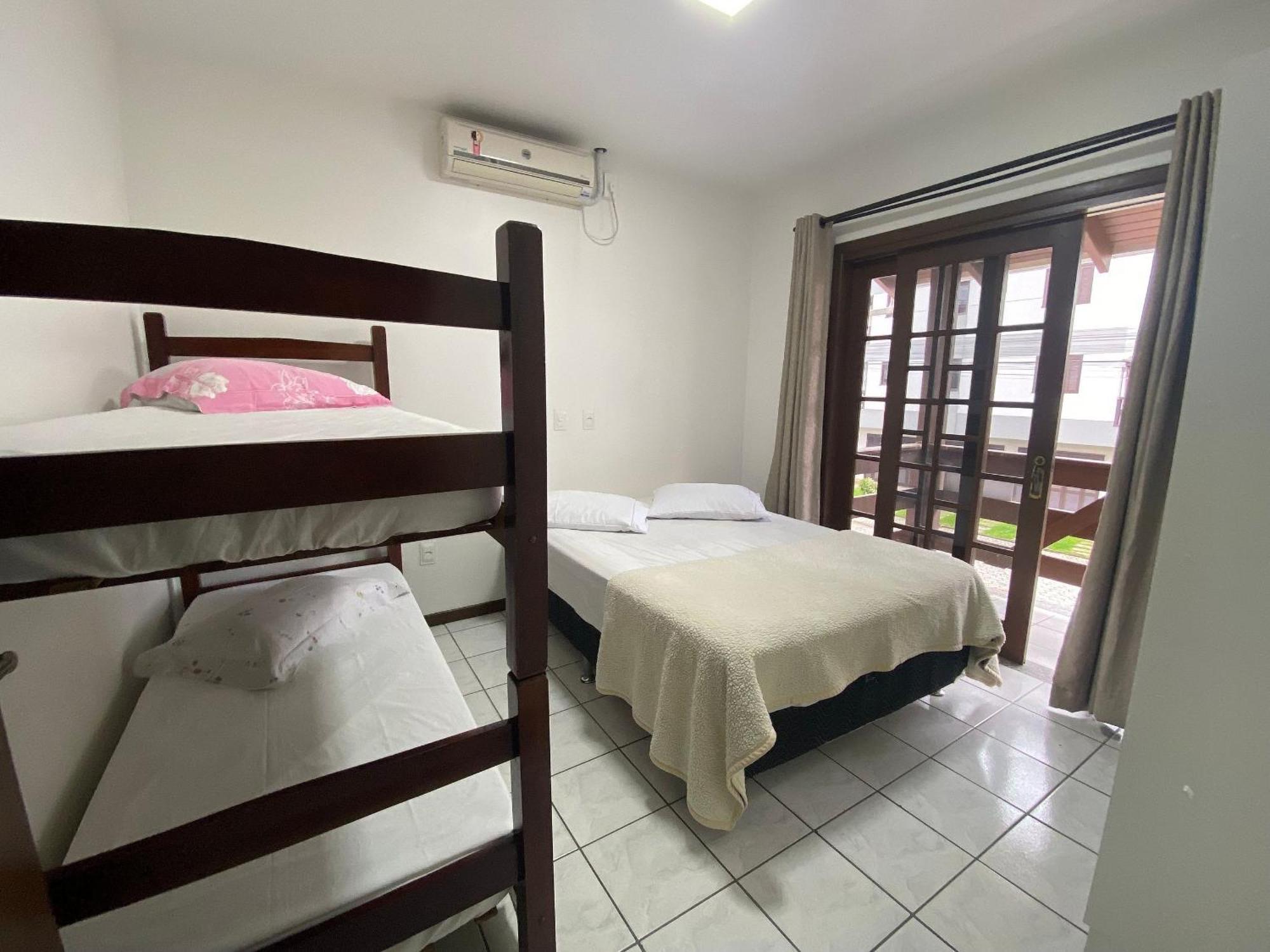 Casa Em Bombinhas Almeida E Moraes Perto Da Praia Екстер'єр фото