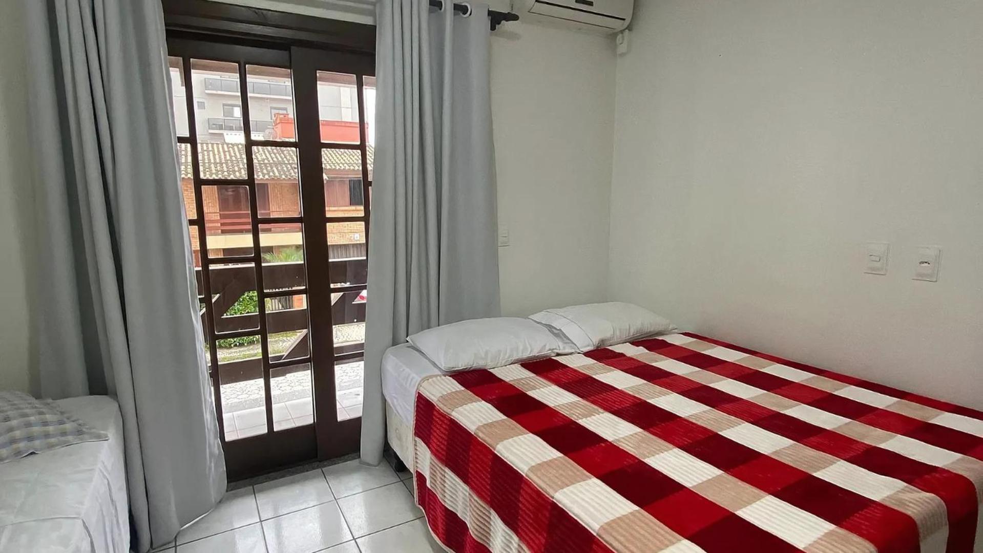 Casa Em Bombinhas Almeida E Moraes Perto Da Praia Екстер'єр фото